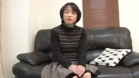 Japanese granny needs love too - JapanLust