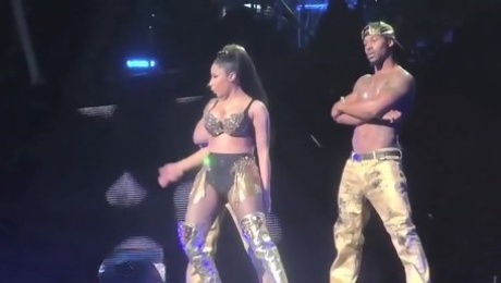 The Pinkprint Tour - Nicki Minaj (live)