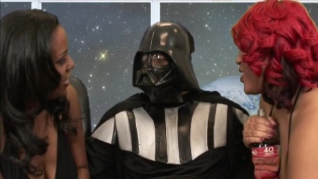 Two Big Butt Freaks Take'n Big Black Dick - Star Wars Cosplay