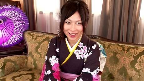 Extravagant Geisha at nude sex